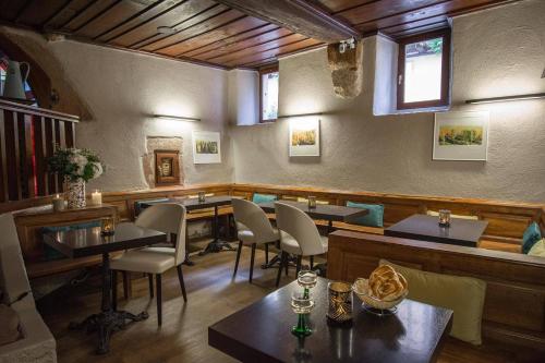 حانة/استراحة, Hotel De La Couronne in Riquewihr حانة/استراحة, Hotel De La Couronne in Riquewihr
