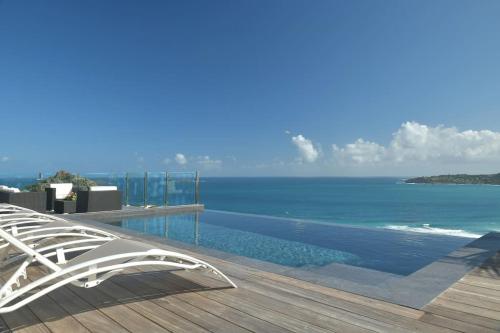 景观, The Red Cloud Villa with Incredible Ocean View !!!! in 古斯塔维亚 景观, The Red Cloud Villa with Incredible Ocean View !!!! in 古斯塔维亚