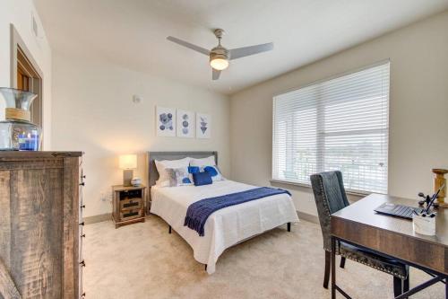 Conroe-Woodlands Escape to the Enclave in เดอะ วู้ดแลนด์ (TX) Conroe-Woodlands Escape to the Enclave in เดอะ วู้ดแลนด์ (TX)