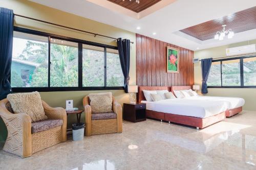 Siray Green Resort in Koh Sirey Siray Green Resort in Koh Sirey