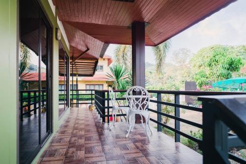 Balcony/terrace, Siray Green Resort in Koh Sirey Balcony/terrace, Siray Green Resort in Koh Sirey
