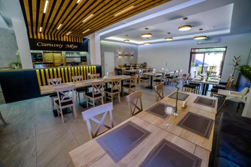 Ételek és italok, Ranczo Czerwony Młyn (Ranczo Czerwony Mlyn) in Zarki Letnisko Ételek és italok, Ranczo Czerwony Młyn (Ranczo Czerwony Mlyn) in Zarki Letnisko