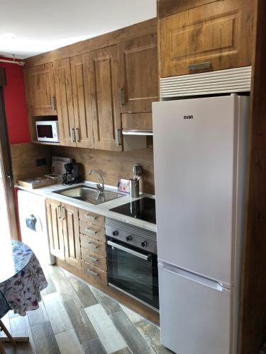 Apartamentos DELUXE Con Jacuzzi o Chimenea LOVE FOR TWO in Collado Mediano Apartamentos DELUXE Con Jacuzzi o Chimenea LOVE FOR TWO in Collado Mediano