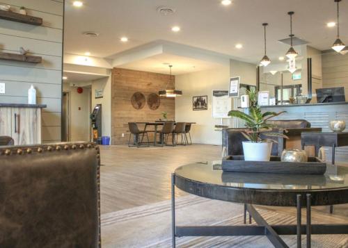 大堂, Prestige Hudson Bay Lodge & Conference Centre, WorldHotels Crafted Collection in 史密瑟斯 大堂, Prestige Hudson Bay Lodge & Conference Centre, WorldHotels Crafted Collection in 史密瑟斯