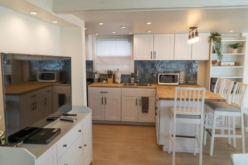 Facilities, CASA MARIA - BEACHFRONT COTTAGE ON THE SAND in Playa Hermosa Facilities, CASA MARIA - BEACHFRONT COTTAGE ON THE SAND in Playa Hermosa