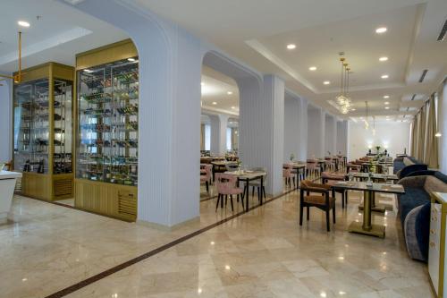 レストラン, LOTTE City Hotels Tashkent Palace in タシュケント レストラン, LOTTE City Hotels Tashkent Palace in タシュケント
