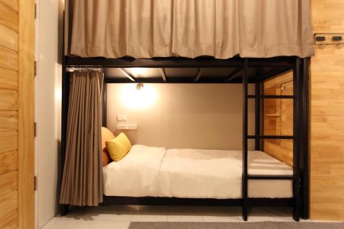 Hotel Lupta Hostel Patong Hideaway