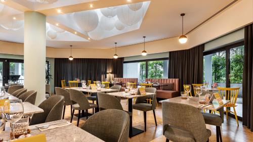 Ресторан, The Magnolia Hotel in Альмансіл Ресторан, The Magnolia Hotel in Альмансіл