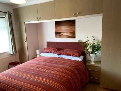Quiet secluded two bedroom bungalow with parking in Anchorsholme Quiet secluded two bedroom bungalow with parking in Anchorsholme
