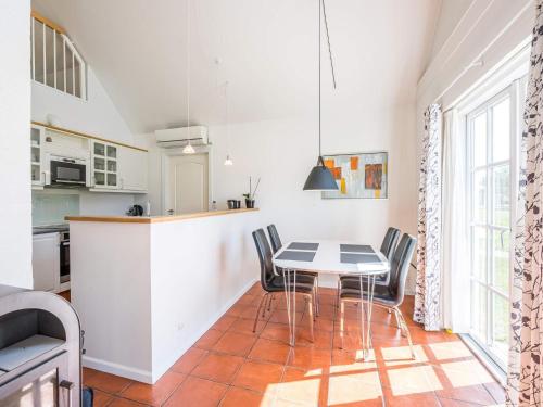 Comoditats, 4 person holiday home in Blåvand (4 person holiday home in Blavand) in Oksby Comoditats, 4 person holiday home in Blåvand (4 person holiday home in Blavand) in Oksby