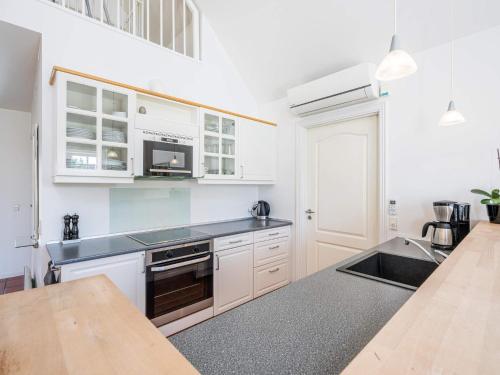 Comoditats, 4 person holiday home in Blåvand (4 person holiday home in Blavand) in Oksby Comoditats, 4 person holiday home in Blåvand (4 person holiday home in Blavand) in Oksby