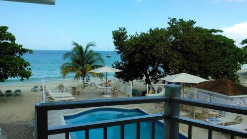 Pogled, Coco La Palm Seaside Resort Hotel in Negril Pogled, Coco La Palm Seaside Resort Hotel in Negril