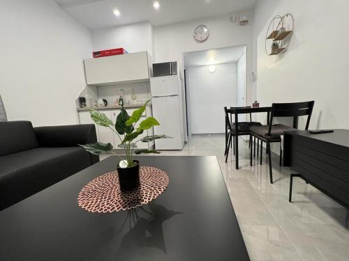 דירת 2 חדרים in Bat Yam דירת 2 חדרים in Bat Yam