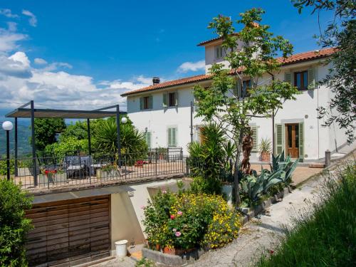 Holiday Home L'Amorosa by Interhome in Monsummano Terme Holiday Home L'Amorosa by Interhome in Monsummano Terme