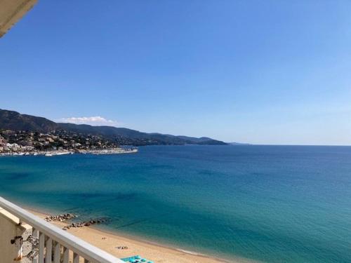 Appartement Le Lavandou, 2 pièces, 4 personnes - FR-1-308-82