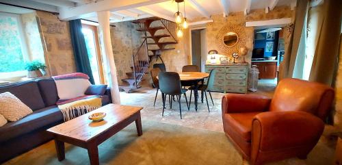 Gîte Les Pierres Blondes (Gite Les Pierres Blondes) in 格羅萊雅克 Gîte Les Pierres Blondes (Gite Les Pierres Blondes) in 格羅萊雅克
