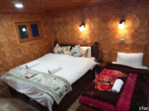 Hotel Mughal India in Sonmarg Hotel Mughal India in Sonmarg