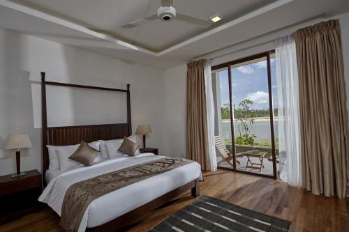 Amaranthe Bay Resort & Spa in Trincomalee Amaranthe Bay Resort & Spa in Trincomalee