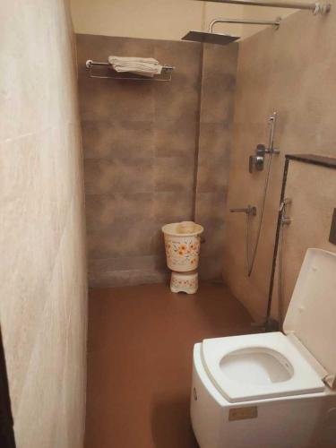Bathroom, Collection O 82983 Shiv Shakti Resort in Raebareli Bathroom, Collection O 82983 Shiv Shakti Resort in Raebareli
