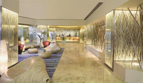 Lobby, Regal Oriental Hotel near Kowloon Bay MTR Station Lobby, Regal Oriental Hotel near Kowloon Bay MTR Station