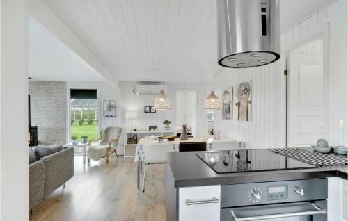 Kitchen, Three-Bedroom Holiday Home Haderslev With A Fireplace 06 in Espagervej Kitchen, Three-Bedroom Holiday Home Haderslev With A Fireplace 06 in Espagervej