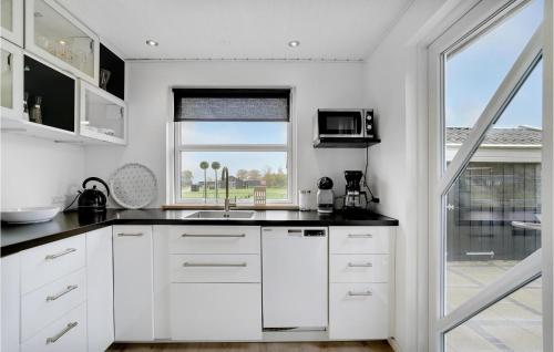 Kitchen, Three-Bedroom Holiday Home Haderslev With A Fireplace 06 in Espagervej Kitchen, Three-Bedroom Holiday Home Haderslev With A Fireplace 06 in Espagervej