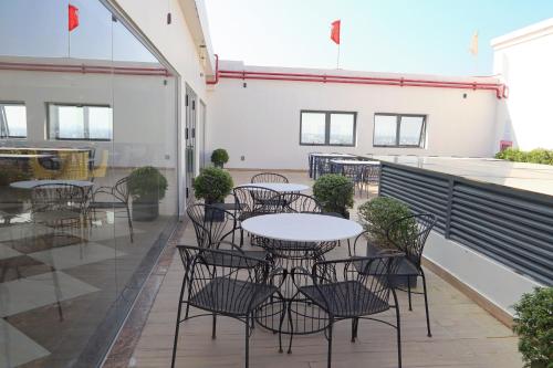 Balcony/terrace, ATP Galaxy Hotel & Apartment Danang near Da Nang International Exhibition Fair Center Balcony/terrace, ATP Galaxy Hotel & Apartment Danang near Da Nang International Exhibition Fair Center