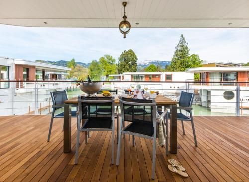 Erkély/terasz, Deltapark Vitalresort**** in Spiez Erkély/terasz, Deltapark Vitalresort**** in Spiez