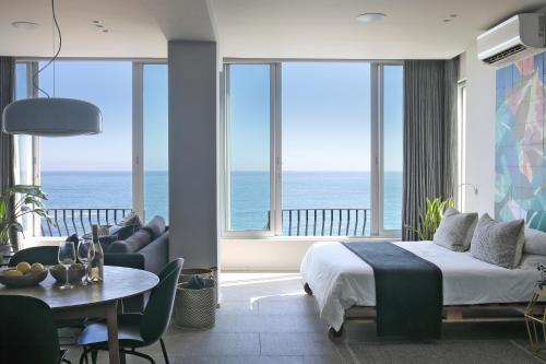 Spacious Studio Apartment - Number 4702