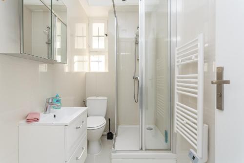 LE BOURGET RER F2 2ème gauche (LE BOURGET RER F2 2eme gauche) in 勒布爾熱 LE BOURGET RER F2 2ème gauche (LE BOURGET RER F2 2eme gauche) in 勒布爾熱