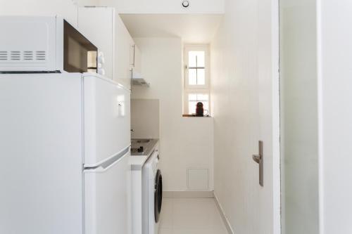 LE BOURGET RER F2 2ème gauche (LE BOURGET RER F2 2eme gauche) in 勒布爾熱 LE BOURGET RER F2 2ème gauche (LE BOURGET RER F2 2eme gauche) in 勒布爾熱