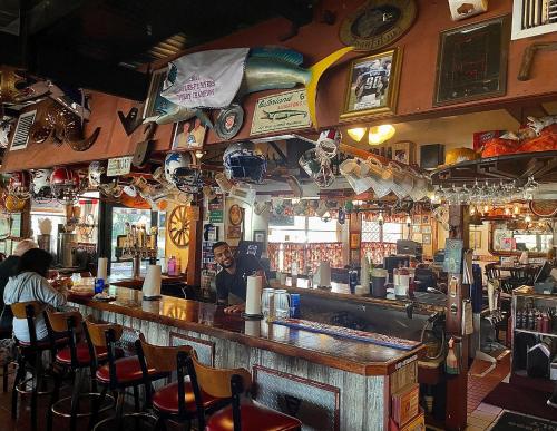 水牛城牧場汽車旅館 (Buffalo Chip's Ranch House Motel) in 波尼他泉 (FL) 水牛城牧場汽車旅館 (Buffalo Chip's Ranch House Motel) in 波尼他泉 (FL)