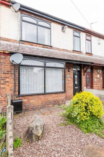 Memory Lane - beautifully renovated house close to motorway networks in Pemberton Memory Lane - beautifully renovated house close to motorway networks in Pemberton