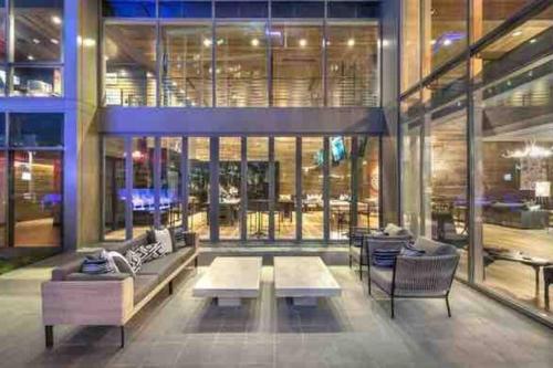 Shared lounge/TV area, Opulence is a way of life in Victory Park Shared lounge/TV area, Opulence is a way of life in Victory Park