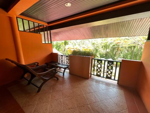 Sea Breeze Resort in Ko Pha-ngan Sea Breeze Resort in Ko Pha-ngan