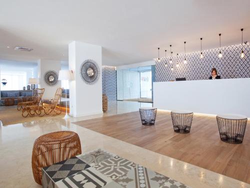Hol, HM Gran Fiesta Hotel in Mallorca Hol, HM Gran Fiesta Hotel in Mallorca