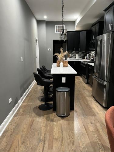 Rustic Mix in North Lawndale Rustic Mix in North Lawndale
