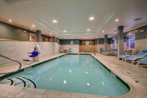 Bazen, Holiday Inn Express & Suites Lincoln East - White Mountains By IHG in Lincoln (NH) Bazen, Holiday Inn Express & Suites Lincoln East - White Mountains By IHG in Lincoln (NH)
