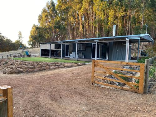 Preston Valley Country Cabin in Wellington Mill Preston Valley Country Cabin in Wellington Mill