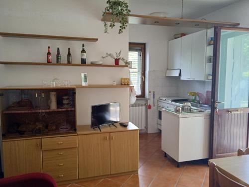 Kitchen, Stupenda villetta con giardino vista lago in Gradoli Kitchen, Stupenda villetta con giardino vista lago in Gradoli
