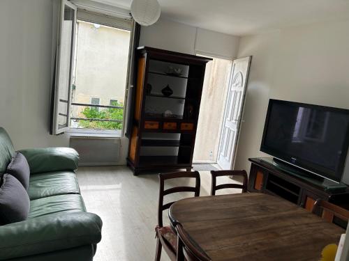 Maison avec 2 chambres in Joinville-le-Pont Maison avec 2 chambres in Joinville-le-Pont