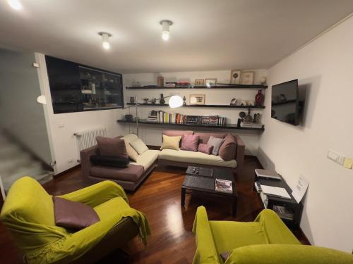 Villa Mezzacollina in บัตติฟอลเล Villa Mezzacollina in บัตติฟอลเล