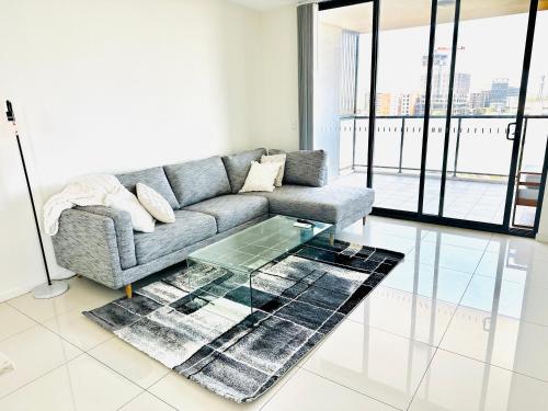 Modern 2 bedroom & 2 bathroom apartment with stunning Sydney CBD & Skyline Views! in Liverpool Modern 2 bedroom & 2 bathroom apartment with stunning Sydney CBD & Skyline Views! in Liverpool
