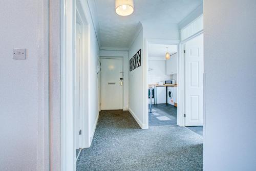 Lovely 2 Bed apartment Near The sea in Lancing Lovely 2 Bed apartment Near The sea in Lancing