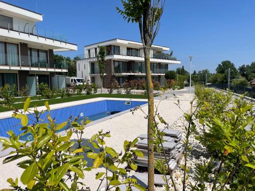 Swimming pool, Panorama Superior Apartments - Pool, garden, parking in Balatonalmadi Swimming pool, Panorama Superior Apartments - Pool, garden, parking in Balatonalmadi