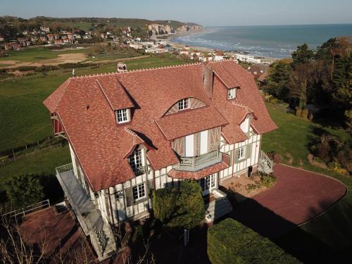 The Old Fenwick House