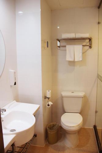 This photo about Hanting Express Tianjin Baidi Road shared on HyHotel.com