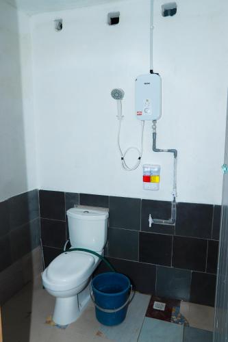 Bathroom, Villa Uda @ SIBLINGS Cottage in Merang Bathroom, Villa Uda @ SIBLINGS Cottage in Merang
