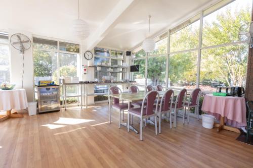 Food and beverages, Mittagong Motel in Mittagong Food and beverages, Mittagong Motel in Mittagong