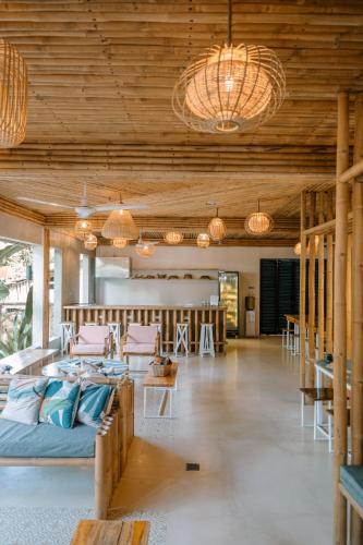 Общ салон/телевизионна зона, Happiness Hostel Siargao in Siargao Island Общ салон/телевизионна зона, Happiness Hostel Siargao in Siargao Island